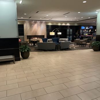 360 Rooftop Bar - Lounges Near Me - St. Louis, Missouri