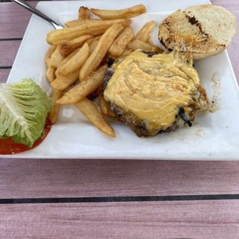 Pelican's Nest Waterfront Restaurant - Pelican burger - Seafood Near Me - Rochester, New York