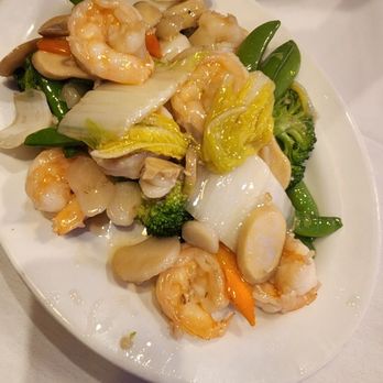 Tai Lake Restaurant - Sauteed Jumbo Shrimp with Mixed Vegetable - Chinese Near Me - Philadelphia, Pennsylvania Tai Lake Restaurant - Sauteed Jumbo Shrimp with Mixed Vegetable - Chinese Near Me - Philadelphia, Pennsylvania