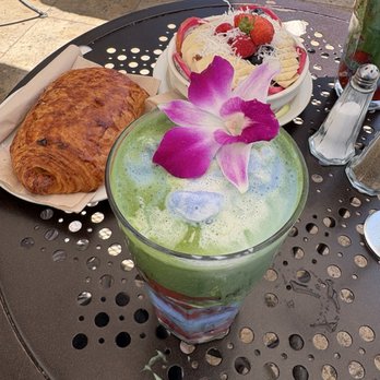 Urth Caffe - NEW! Aloha Matcha Blended - Coffee & Tea Near Me - Laguna Beach, California Urth Caffe - NEW! Aloha Matcha Blended - Coffee & Tea Near Me - Laguna Beach, California