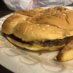 MIKIE’S - 104 Photos & 226 Reviews - Burgers - 4532 Evergreen Way ...