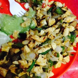 La Lupita - Alambre de pollo