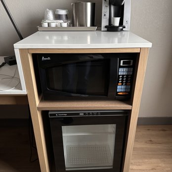 Radisson Hotel Casa Grande - Mini fridge, microwave and coffee maker - Hotels Near Me - Casa Grande, Arizona Radisson Hotel Casa Grande - Mini fridge, microwave and coffee maker - Hotels Near Me - Casa Grande, Arizona