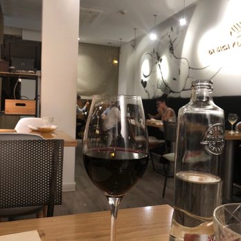 La Vaca y La Huerta - Quiet Tuesday night - Mediterranean Near Me - Madrid, M La Vaca y La Huerta - Quiet Tuesday night - Mediterranean Near Me - Madrid, M