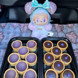 Uber Factory - "The Original" uber tarts n' Dubai pistachio tarts! =)