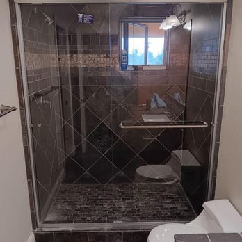 Orangevale Glass - Euro-Style By Pass Shower Enclosure. - Windows Installation Near Me - Orangevale, California