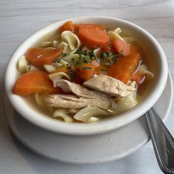 Thomas's Family Dining - Chicken Noodle Soup - American Near Me - Livonia, Michigan Thomas's Family Dining - Chicken Noodle Soup - American Near Me - Livonia, Michigan