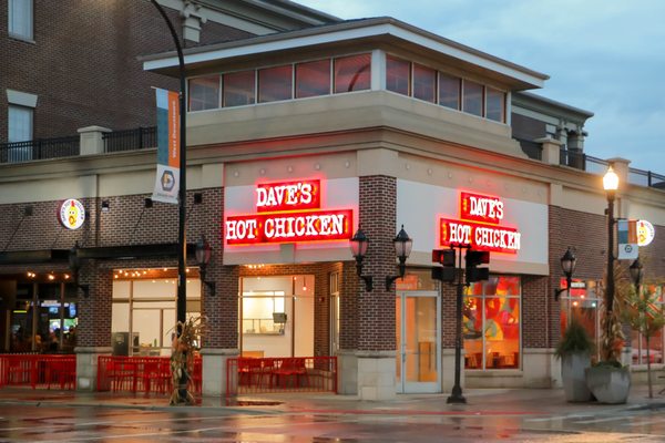 Dave's Hot Chicken by null