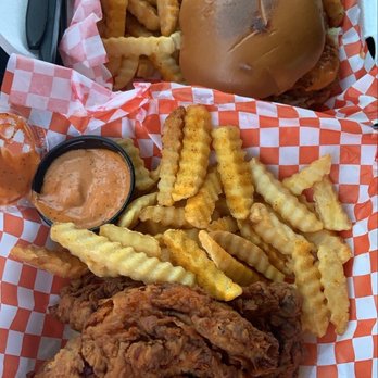 The Kluckin’ Chicken - Reseda - Chicken tenders and chicken sandwich - Chicken Shop Near Me - Reseda, California The Kluckin’ Chicken - Reseda - Chicken tenders and chicken sandwich - Chicken Shop Near Me - Reseda, California