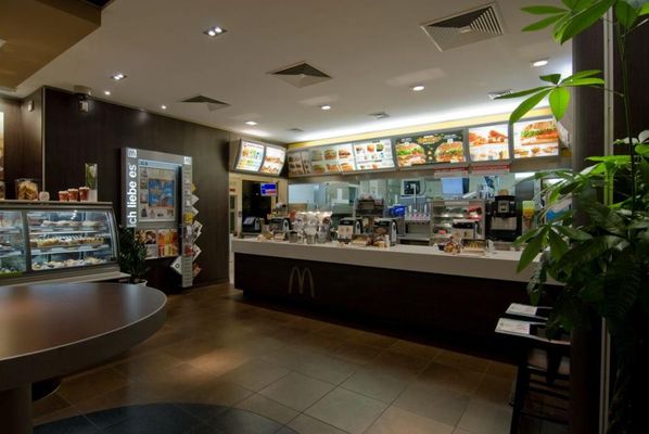 Mcdonald S Burgers Johannes Kopp Str 4 Landau In Der Pfalz Rheinland Pfalz Germany Restaurant Reviews Phone Number Yelp