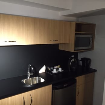 Hotel Le Priori - Kitchenette - Hotels Near Me - Quebec City, Quebec Hotel Le Priori - Kitchenette - Hotels Near Me - Quebec City, Quebec