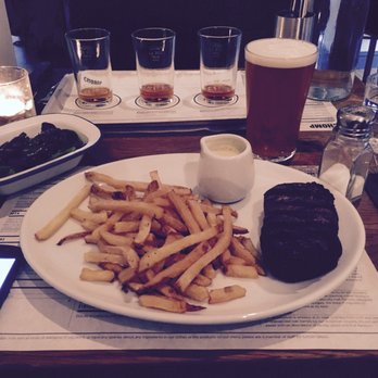 Chomp - What a frigging table! Fillet, blue cheese, mushrooms and spinach, bourbon taster and an IPA... - Burgers Near Me - Bristol, BST