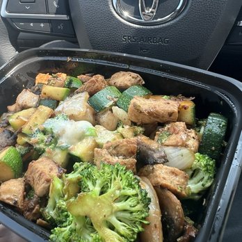 Hoodbachi Grill - Food Trucks Near Me - Detroit, Michigan Hoodbachi Grill - Food Trucks Near Me - Detroit, Michigan
