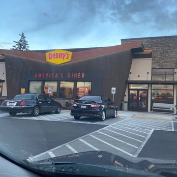 Denny's - View from parking lot - Diners Near Me - Puyallup, Washington