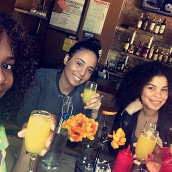 Hello Brooklyn - Unlimited self-serve mimosas, pineapple and orange, and my friends. What a lovely Sunday brunch! - Caterers Near Me Hello Brooklyn - Unlimited self-serve mimosas, pineapple and orange, and my friends. What a lovely Sunday brunch! - Caterers Near Me