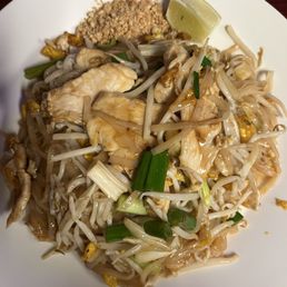 Chicken Pad Thai Chicken Pad Thai