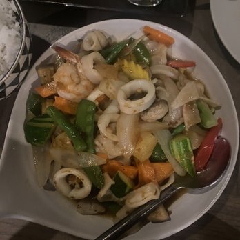 Check In Thai Cuisine - Thai Near Me - Middleborough, Massachusetts
