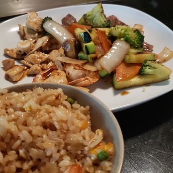 Hibachi Teppanyaki & Bar - Fried Rice and Fix Vegetables - Japanese Near Me - Toronto, Ontario Hibachi Teppanyaki & Bar - Fried Rice and Fix Vegetables - Japanese Near Me - Toronto, Ontario
