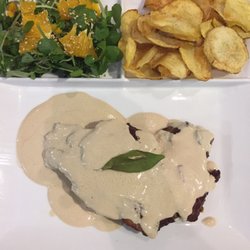Acontece - Steak w/ Cream Sauce