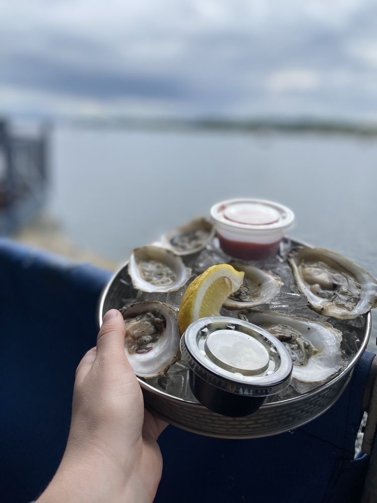 QUITO’S Updated October 2024 307 Photos & 442 Reviews 411 Thames