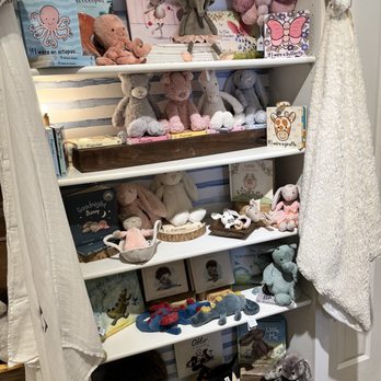 Apple Tree - Women's Clothing Near Me - Oxford, Ohio