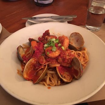 Rossitto's Ristorante - Fra Diavolo Pesce - New American Near Me - Branford, Connecticut