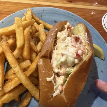 Ballast Point - Lobster roll...cold and drenching in mayo, not fresh--huge letdown. - Brewpubs Near Me - Anaheim, California Ballast Point - Lobster roll...cold and drenching in mayo, not fresh--huge letdown. - Brewpubs Near Me - Anaheim, California