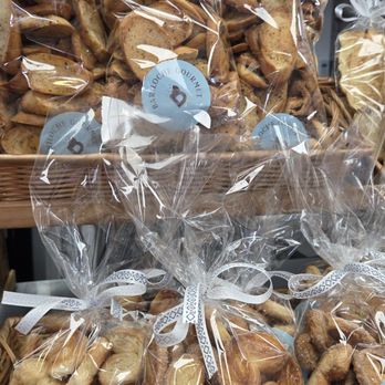 Bariloche Gourmet - Bakeries Near Me - Miami, Florida