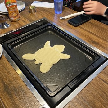 Slappy Cakes - Turtle pancake designed by the kids - Breakfast & Brunch Near Me - Lahaina, Hawaii