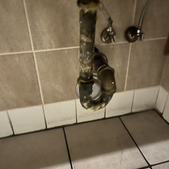 Harney Poway - Dirty Bathroom - Sushi Bars Near Me - Poway, California