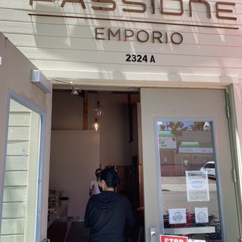 Passione Emporio - Entrance to Passione Emporio - Pizza Near Me - Berkeley, California Passione Emporio - Entrance to Passione Emporio - Pizza Near Me - Berkeley, California