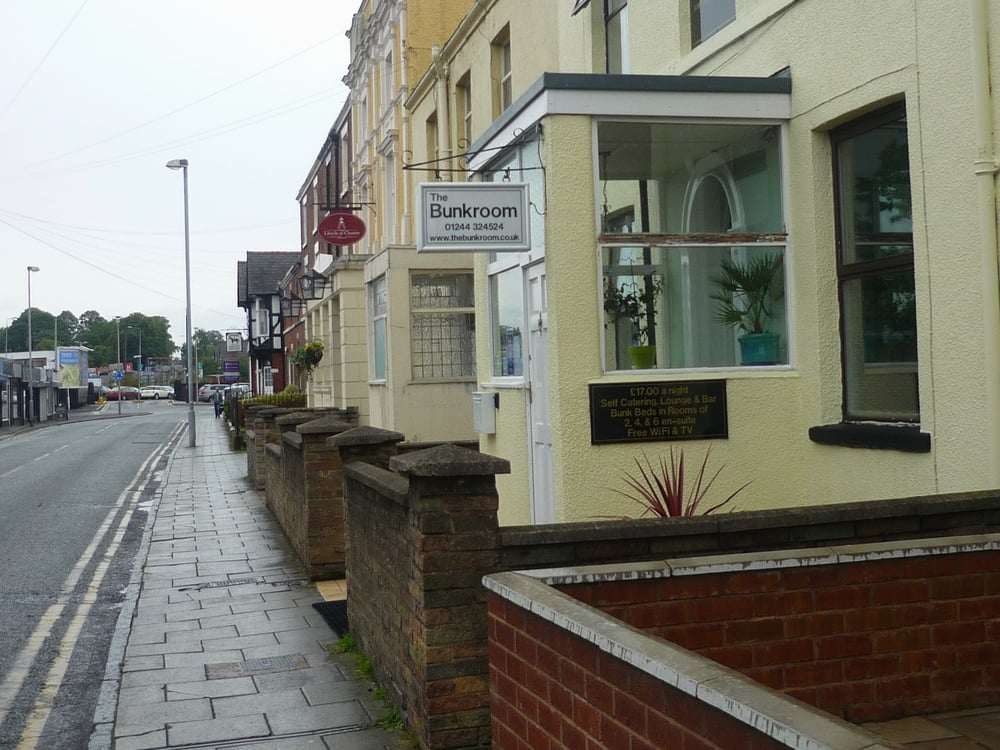 THE BUNKROOM Updated August 2024 106 Brook Street, Chester