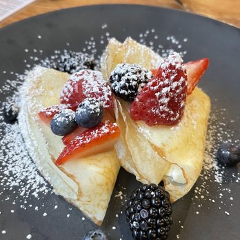The Leaf Restaurant - a crepe with berries and powdered sugar - American Near Me - Wooster, Ohio The Leaf Restaurant - a crepe with berries and powdered sugar - American Near Me - Wooster, Ohio