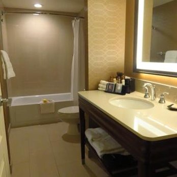 Sheraton Suites Calgary Eau Claire - Hotels Near Me - Calgary, Alberta Sheraton Suites Calgary Eau Claire - Hotels Near Me - Calgary, Alberta