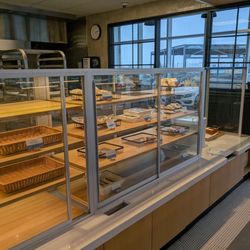 Paris Baguette - Packaged goodies