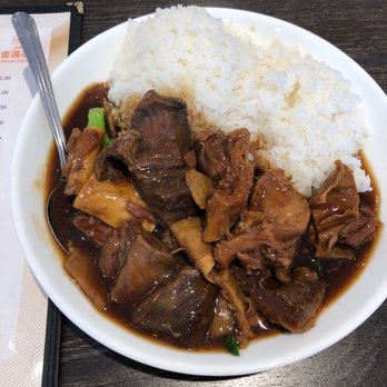 Full House Chinese BBQ - L5 Beef Brisket on rice 時菜牛腩飯 - Chinese Near Me - Oakville, Ontario Full House Chinese BBQ - L5 Beef Brisket on rice 時菜牛腩飯 - Chinese Near Me - Oakville, Ontario