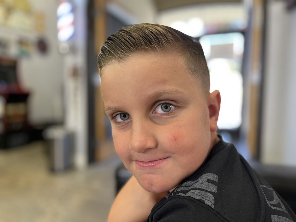 Midtown Barber Logo