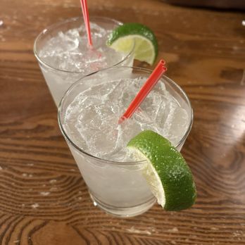 Lombardo's - ginger margaritas - Pizza Near Me - Dobbs Ferry, New York