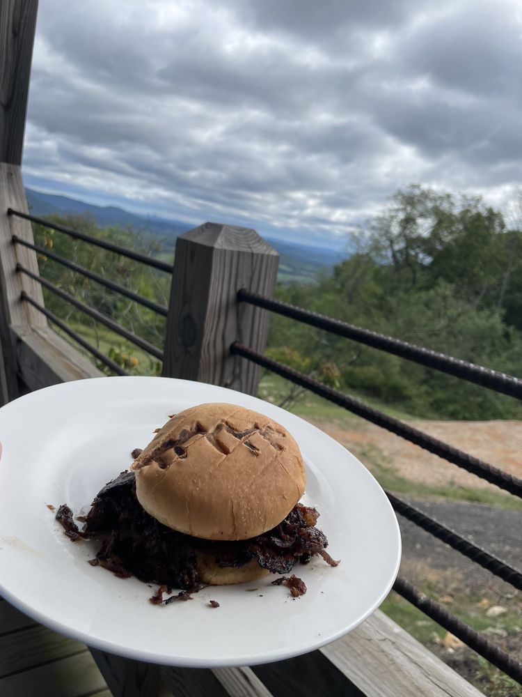 Bearrr Appetit Restaurant