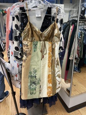 Crossroads Trading by null