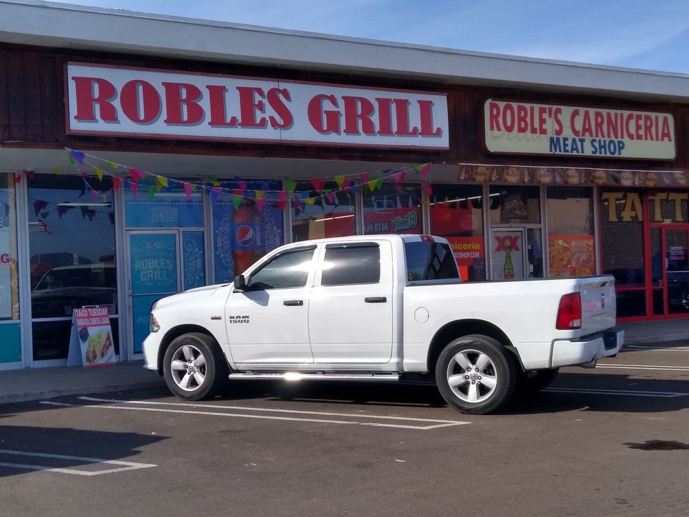 Robles Grill