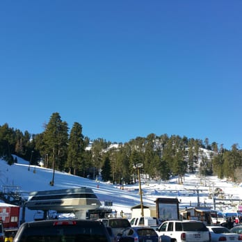 Mountain High Resort - When I arrived at 7:45ish - Ski Resorts Near Me - Wrightwood, California