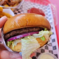 Bob's Good Burger - Classic Burger (1/6lb)