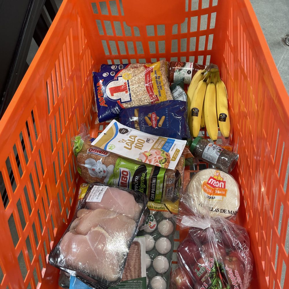 Escape into Luxury | Secrets Resorts | Hyatt Hotels \u0026 Resorts, image size:1000x1000