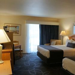 Best Western Chincoteague Island - Double Queen Guestroom with Patio