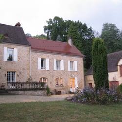 Manoir Petit Meysset - Patio and grounds