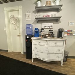 Sozo Salon & Spa - Drink station