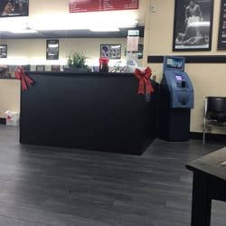 Star Status Barber Shop - Payment desk and atm