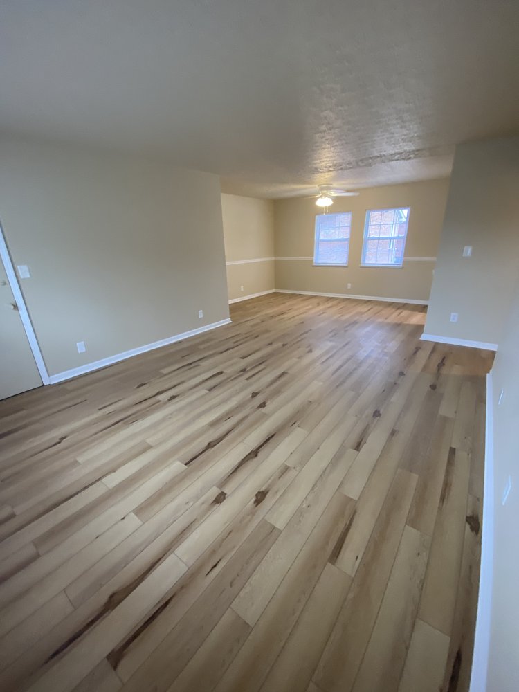 LOCUST GROVE APARTMENTS Updated June 2024 Request Information 2741 Charlestown Rd, New