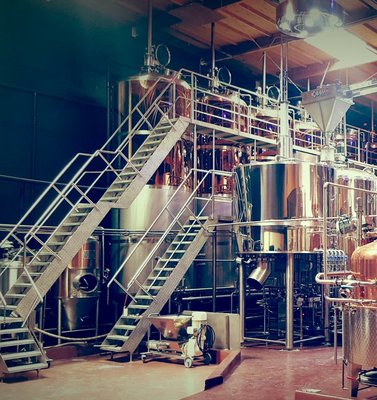 Los Angeles Distillery by null